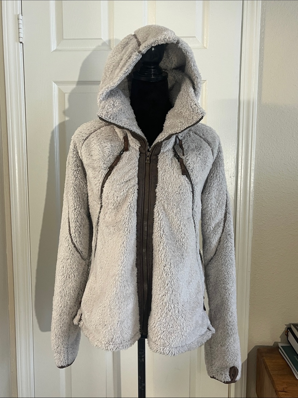 KÜHL Flight Fleece Hooded Jacket Women's Extra Large XL Stone Sherpa Zip Up - Picture 2 of 13